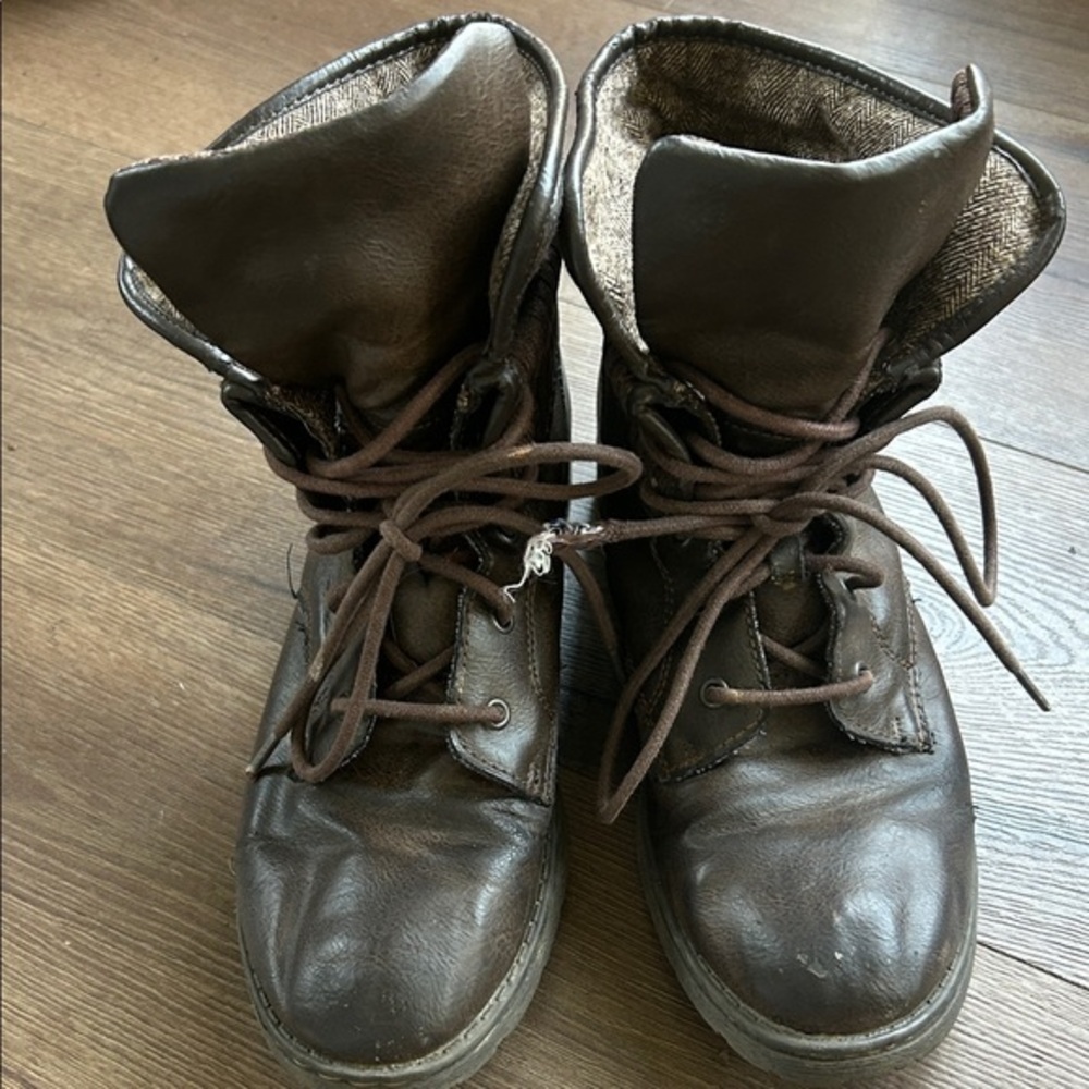 B.O.C Brown Leather Ankle  Boots ! Size 10